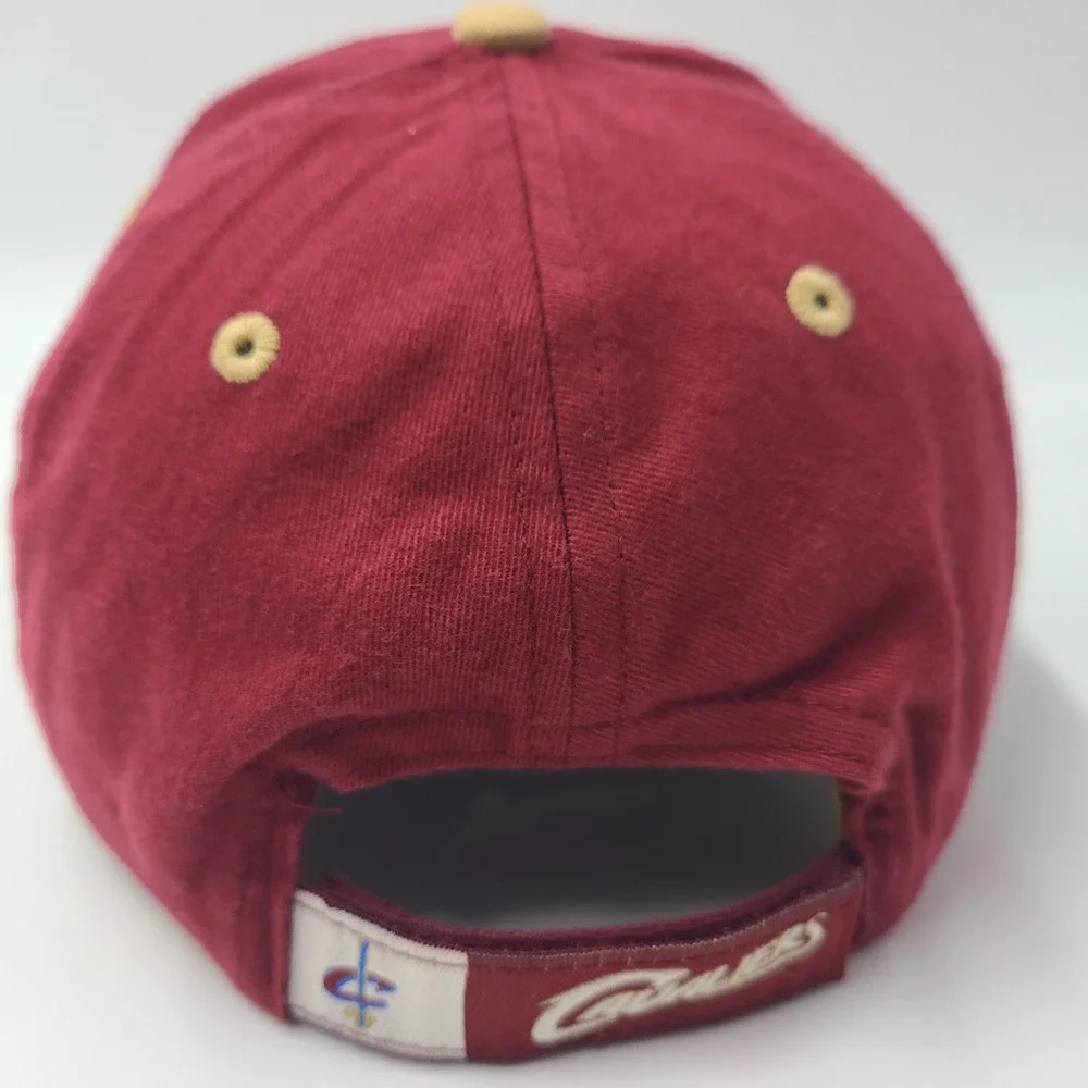Cleveland‎ Cavaliers Hat Adjustable NBA Elevation Red Gold Basketball Casual Men